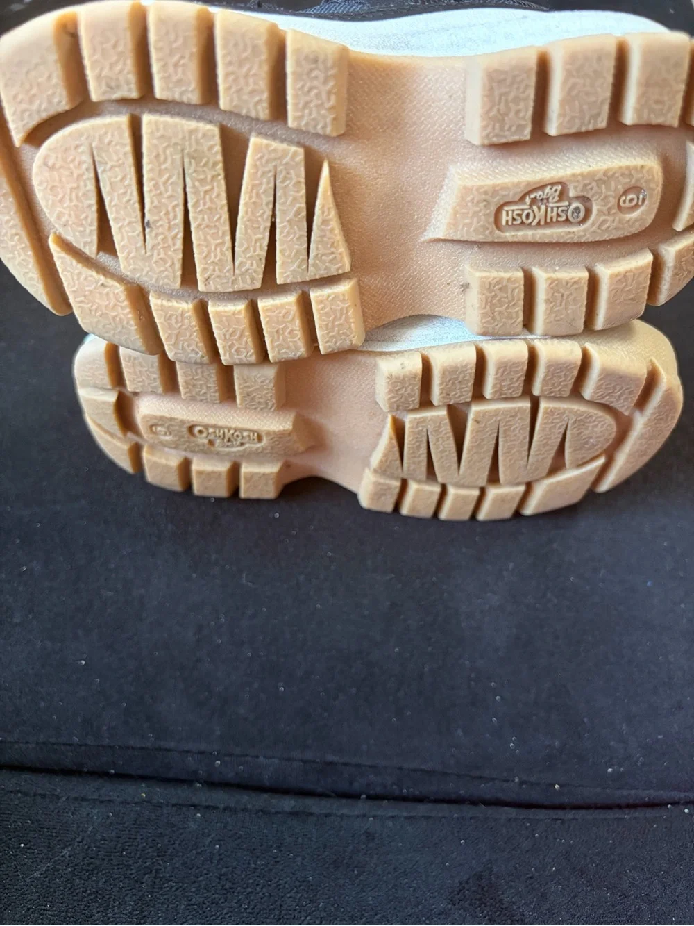 Kids boots/ sneakers